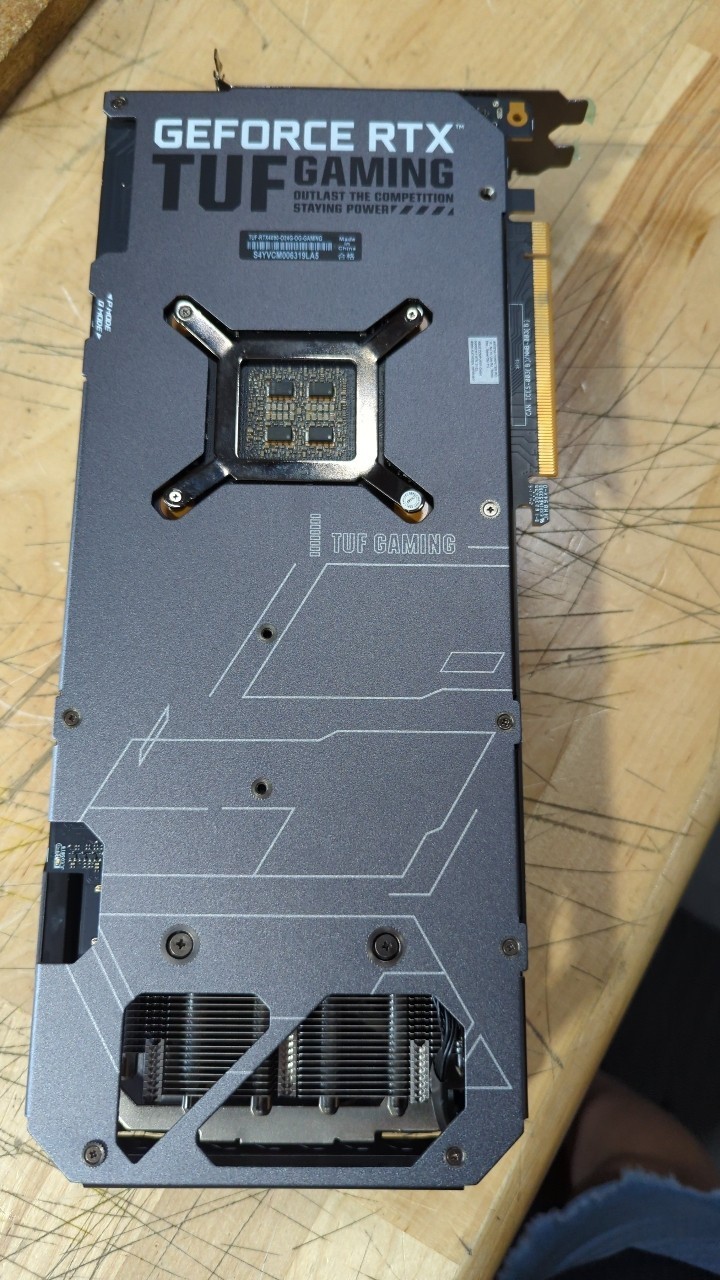 أفضل عرض من BH لقطع الغيار: كر - مراجعة Rtx 4090 24Gb Graphics Card وسعره